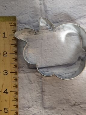 Metal Pumpkin Cookie Cutter - Silver